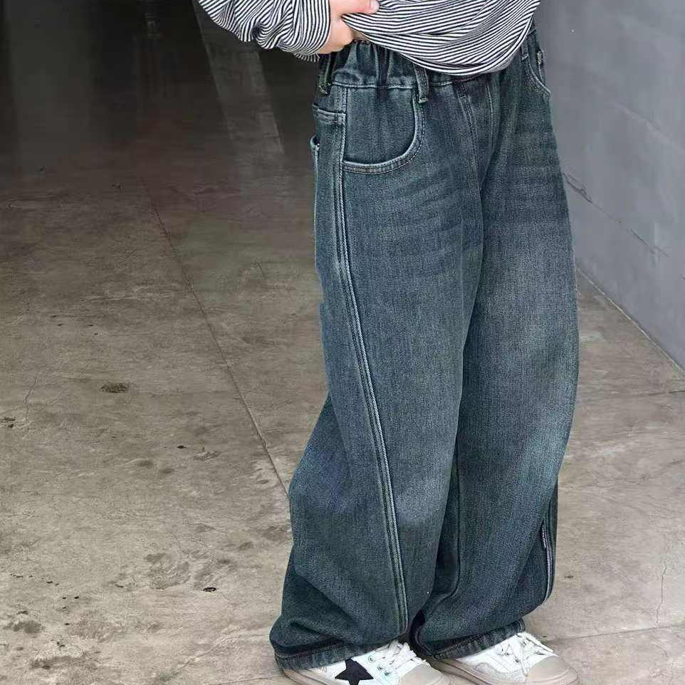 1039韩版2025春款儿童时尚潮流百搭休闲个性复古色弯刀牛仔裤