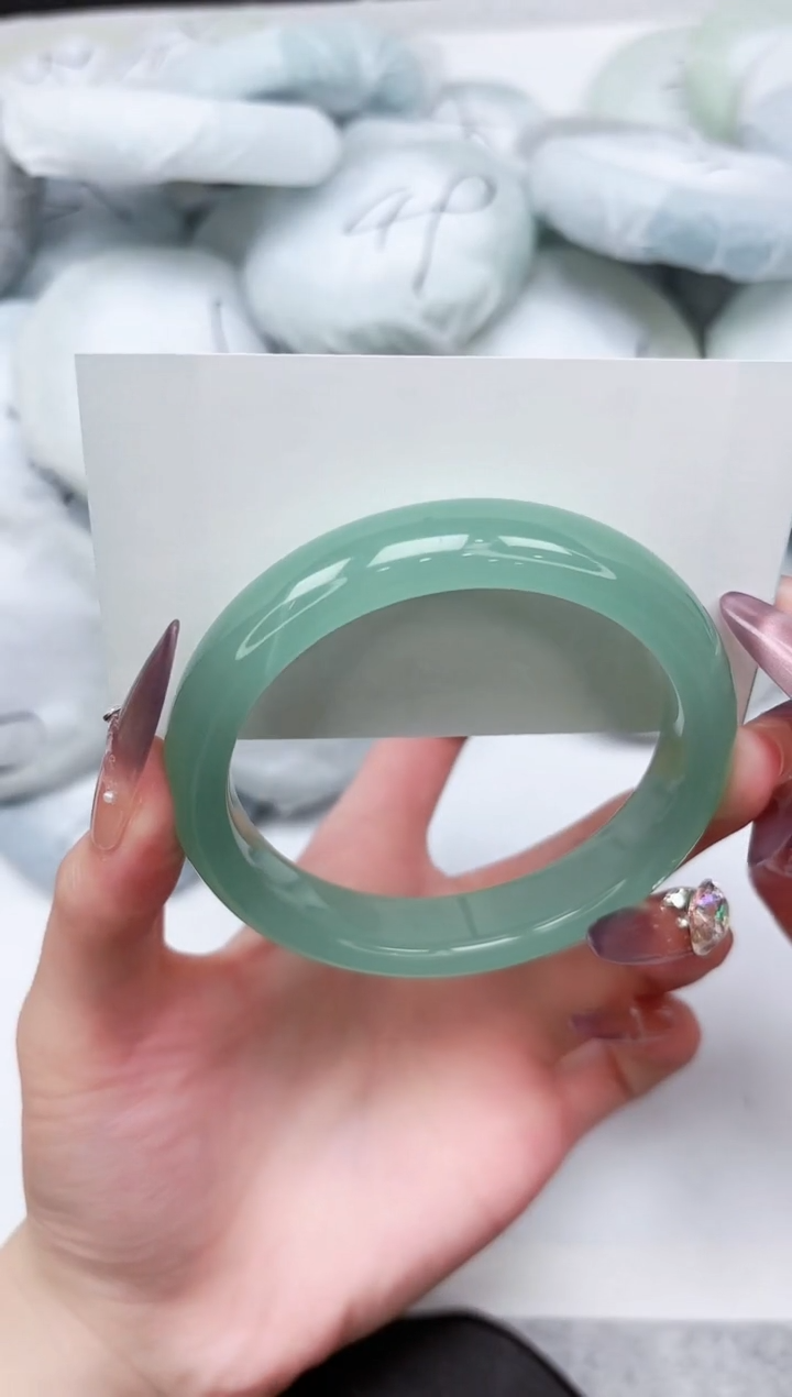 石英质玉手镯未镶嵌173-59