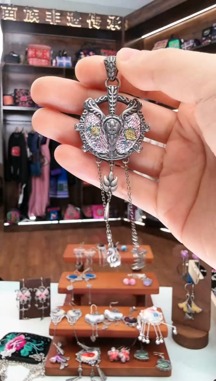 【闪购商品】织绣85蚩梦苗族古绣