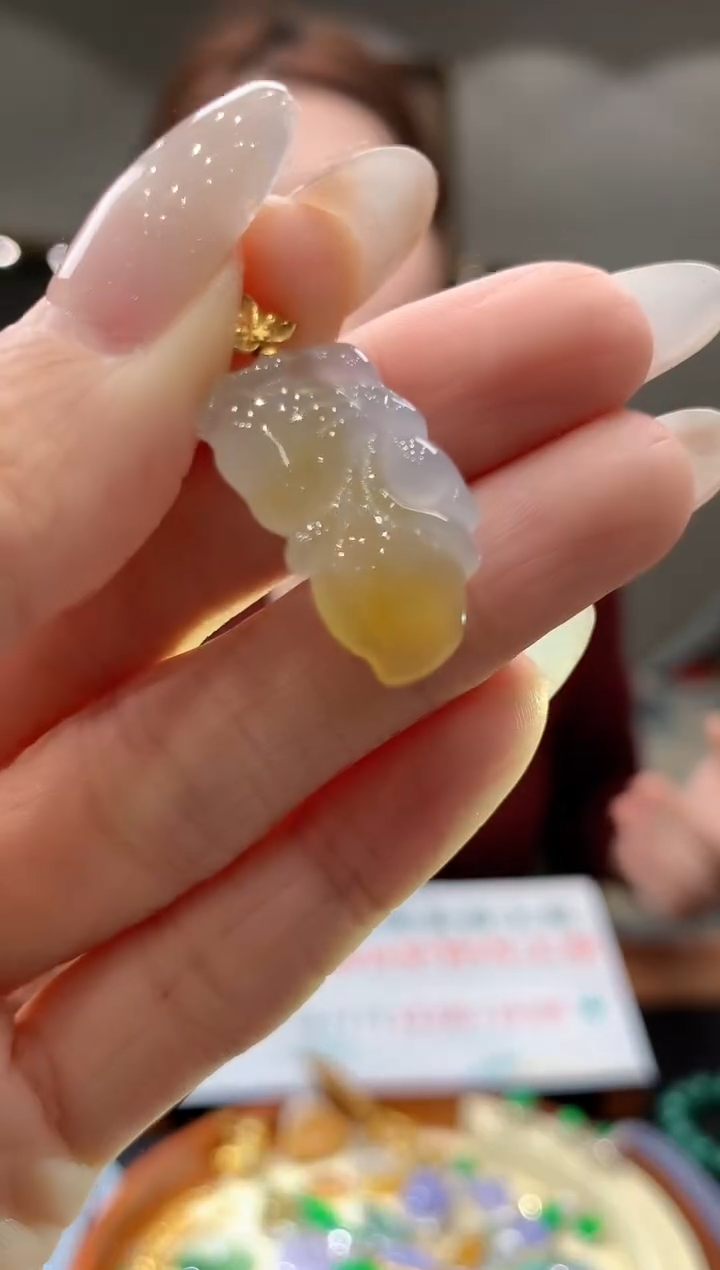 吊坠(不含链)18K金镶嵌翡翠13蝴蝶仙子吊坠