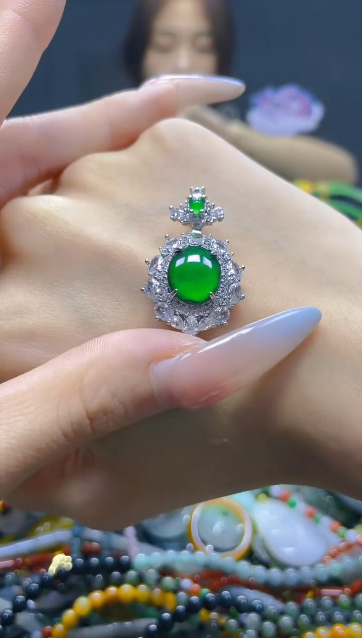 翡翠未镶嵌颈饰/L/翡翠A货，一件也是批发价