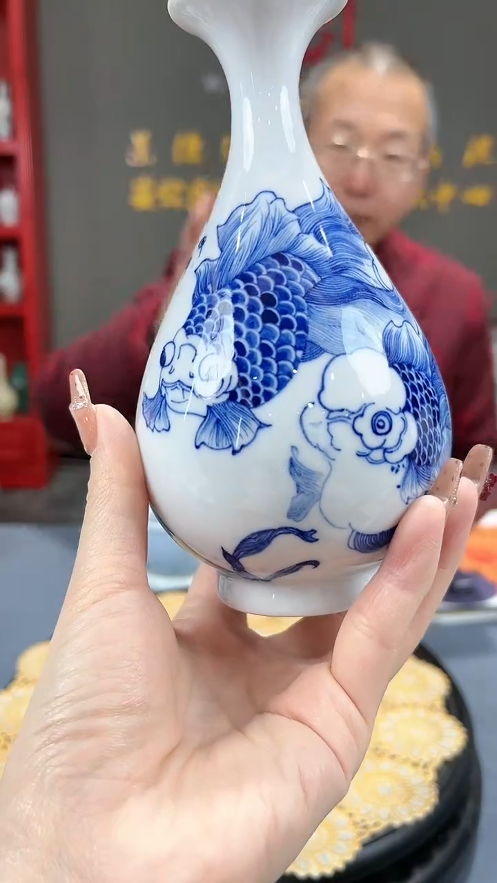 【闪购商品】官窑瓷画院834官窑瓷画院金鱼玉壶春