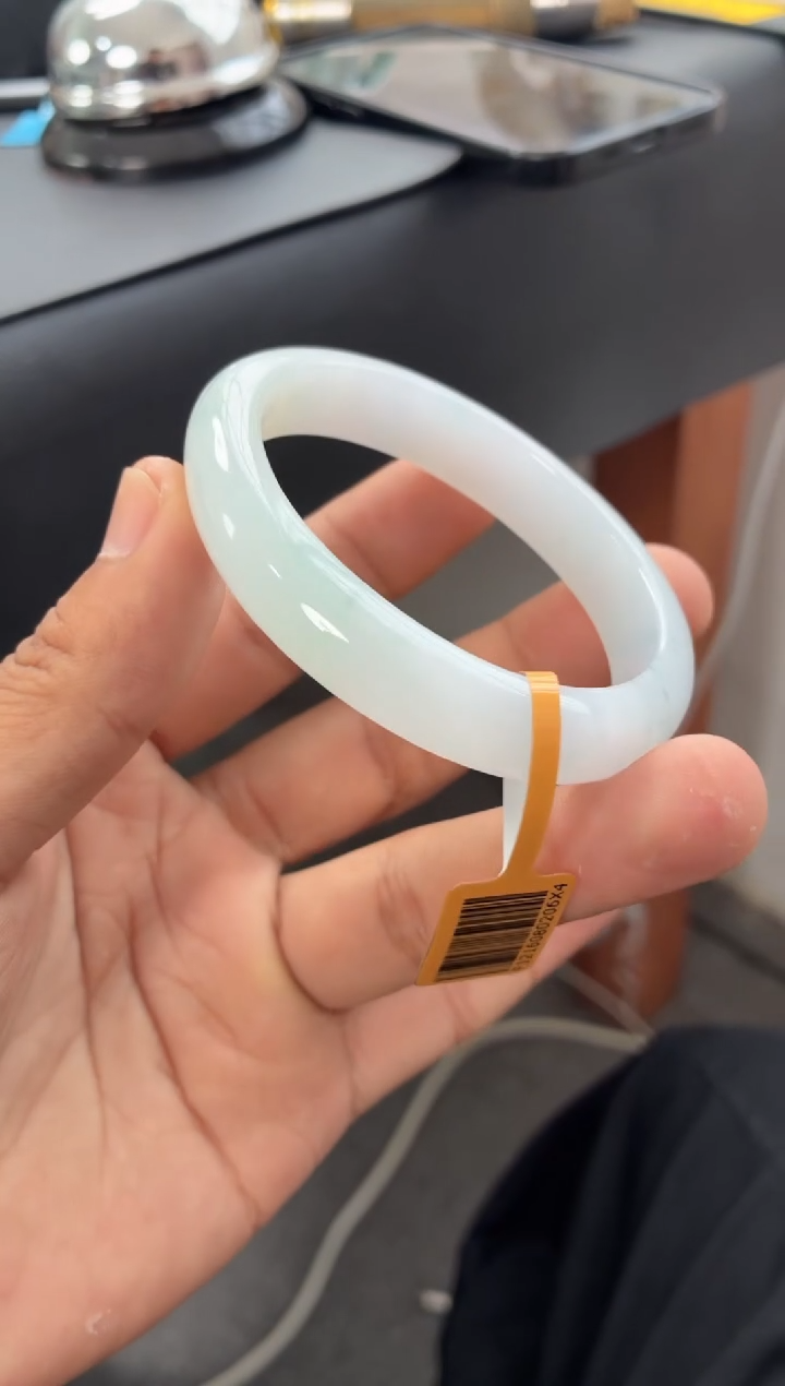 未镶嵌手镯翡翠D*5号  52-53圈口