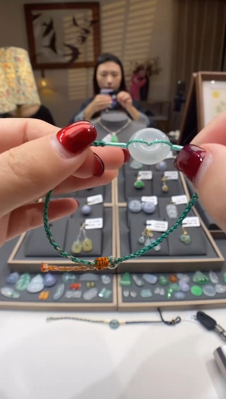 【闪购商品】翡翠手绳未镶嵌手绳