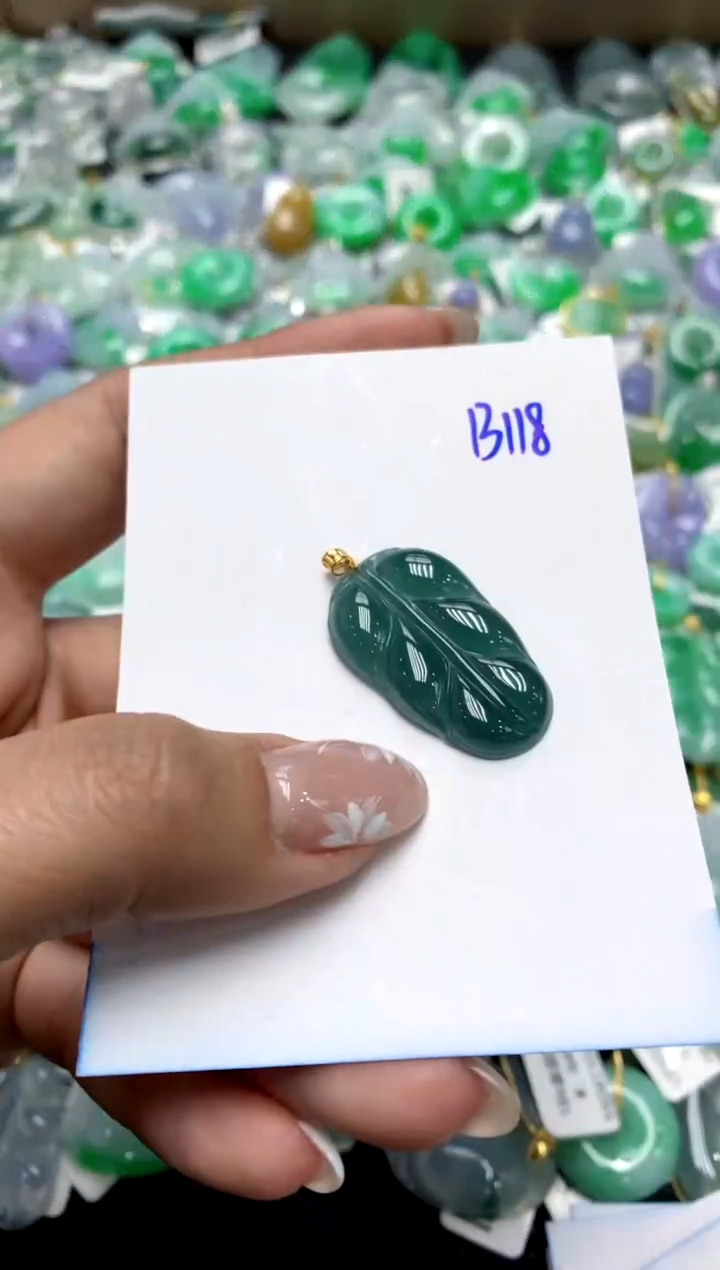 【闪购商品】翡翠颈饰18K金镶嵌111111111111111111