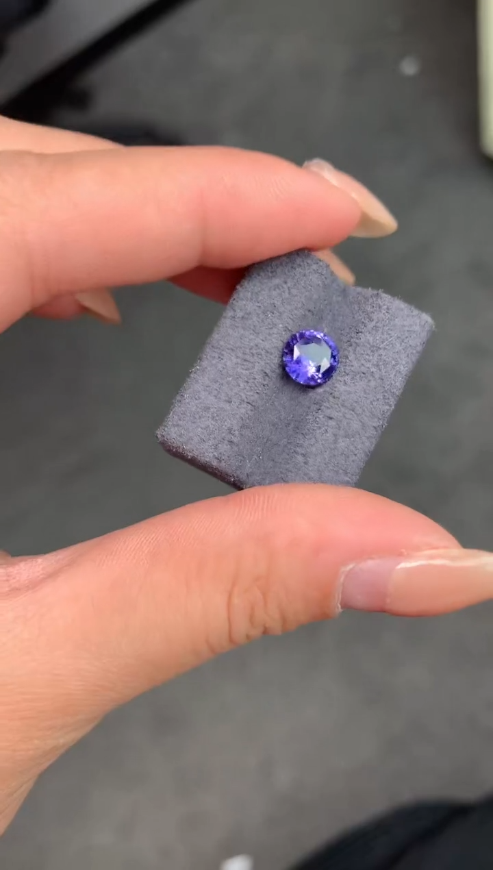 【闪购商品】彩色蓝宝石裸石未镶嵌1.5ct无烧紫蓝宝