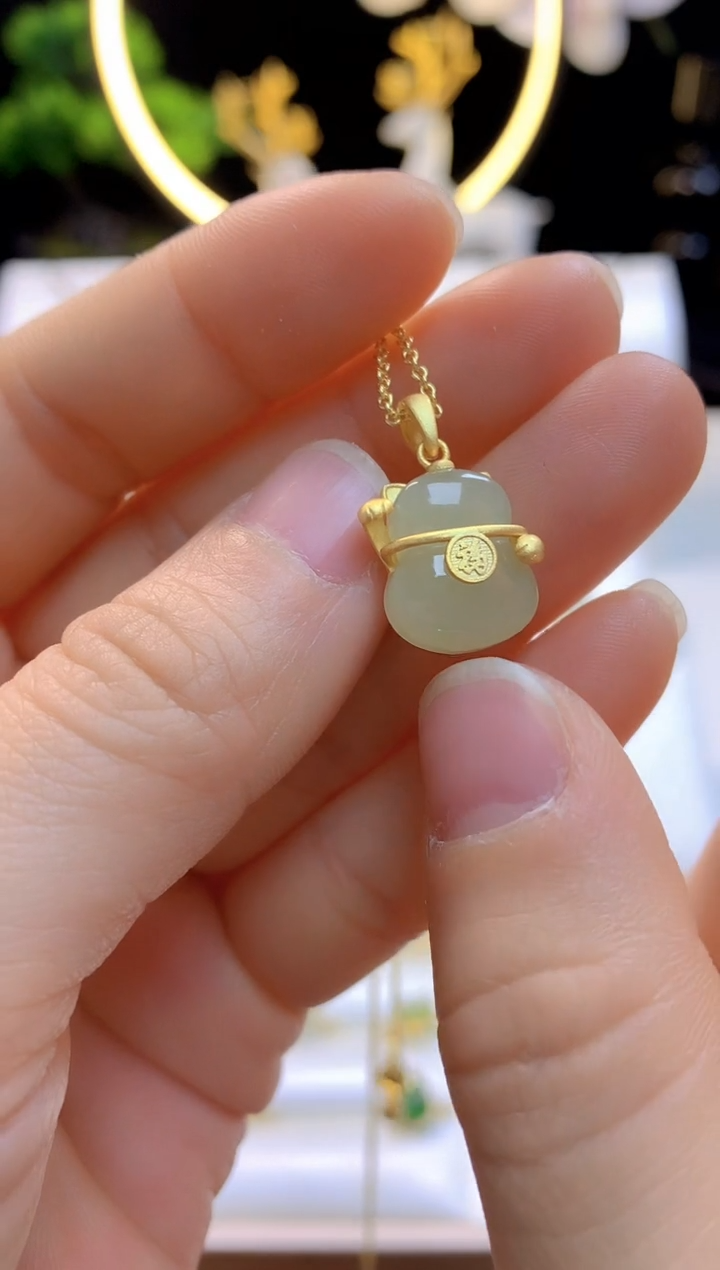 【闪购商品】和田玉吊坠银S925镀金镶嵌小猫