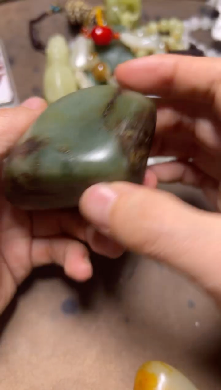 【闪购商品】和田玉颈饰未镶嵌把件