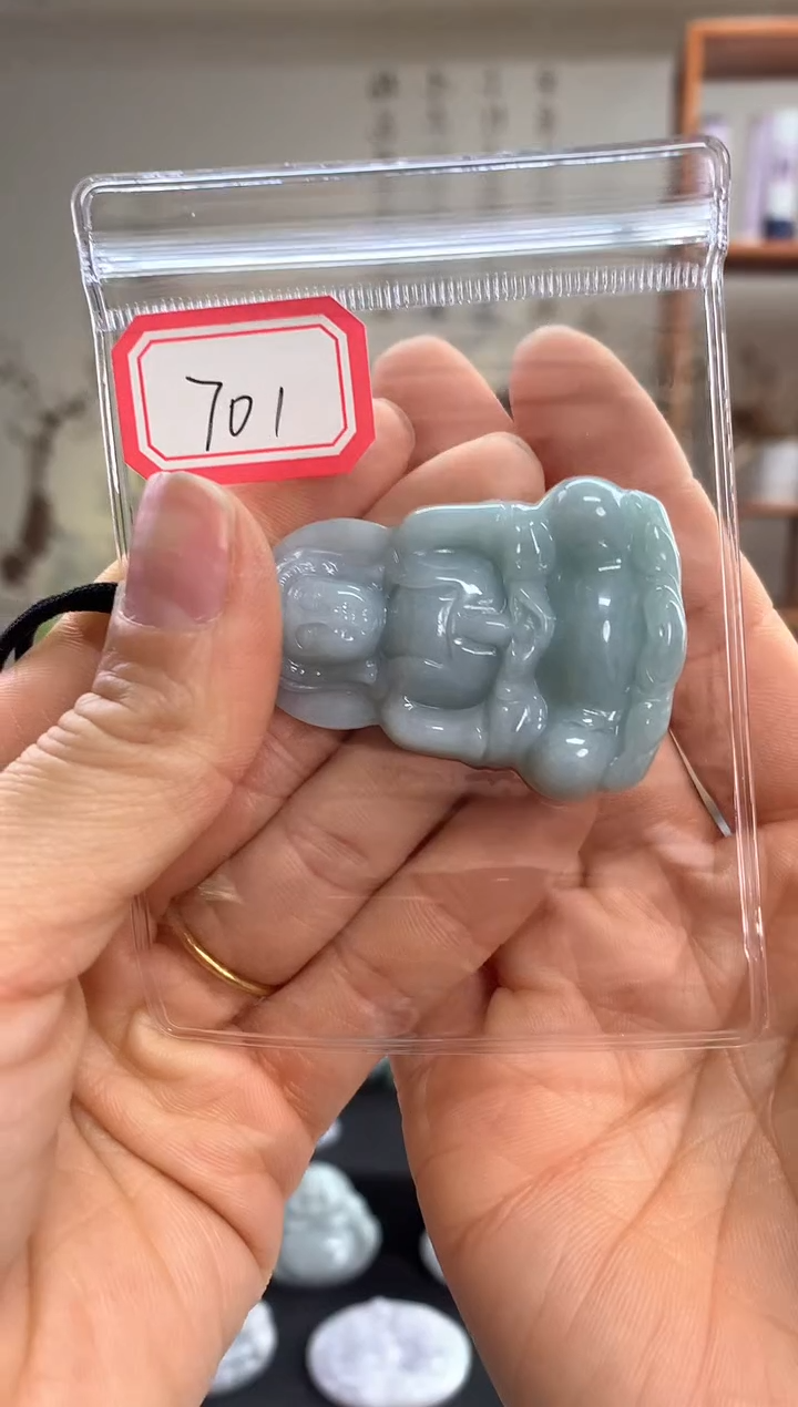 【闪购商品】翡翠颈饰未镶嵌观音701