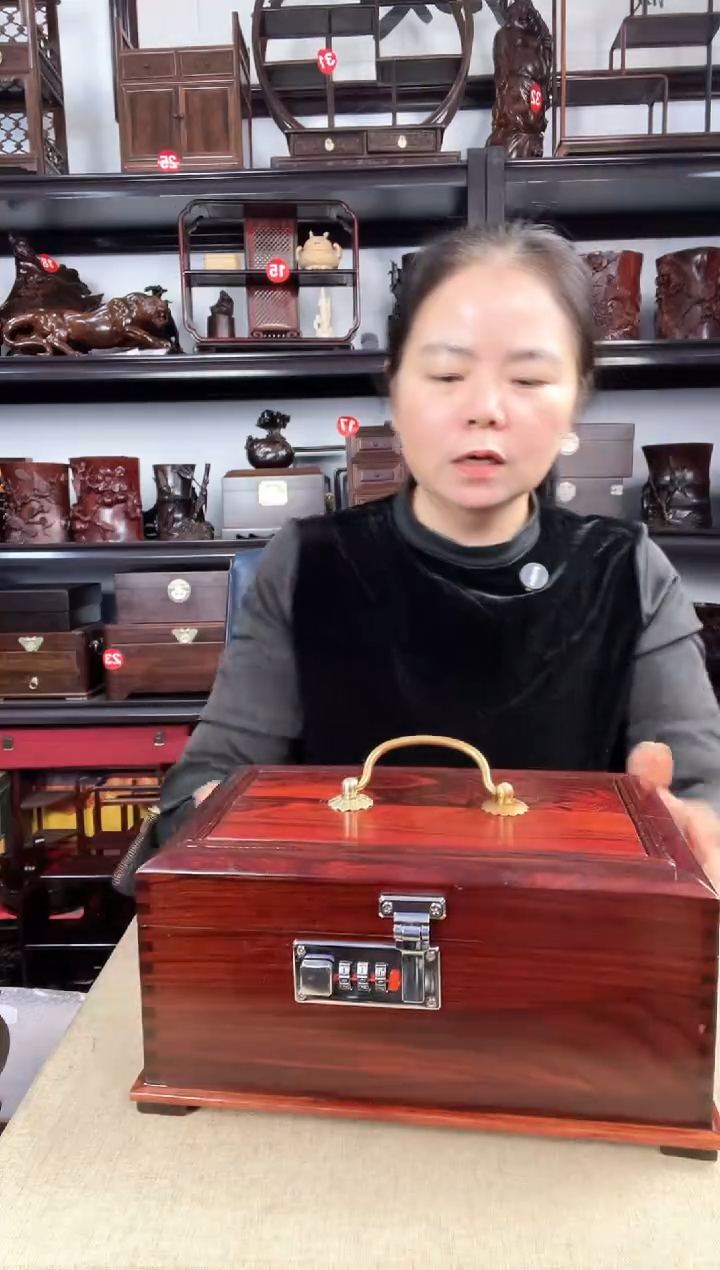 木324瑕疵老李红木工艺品