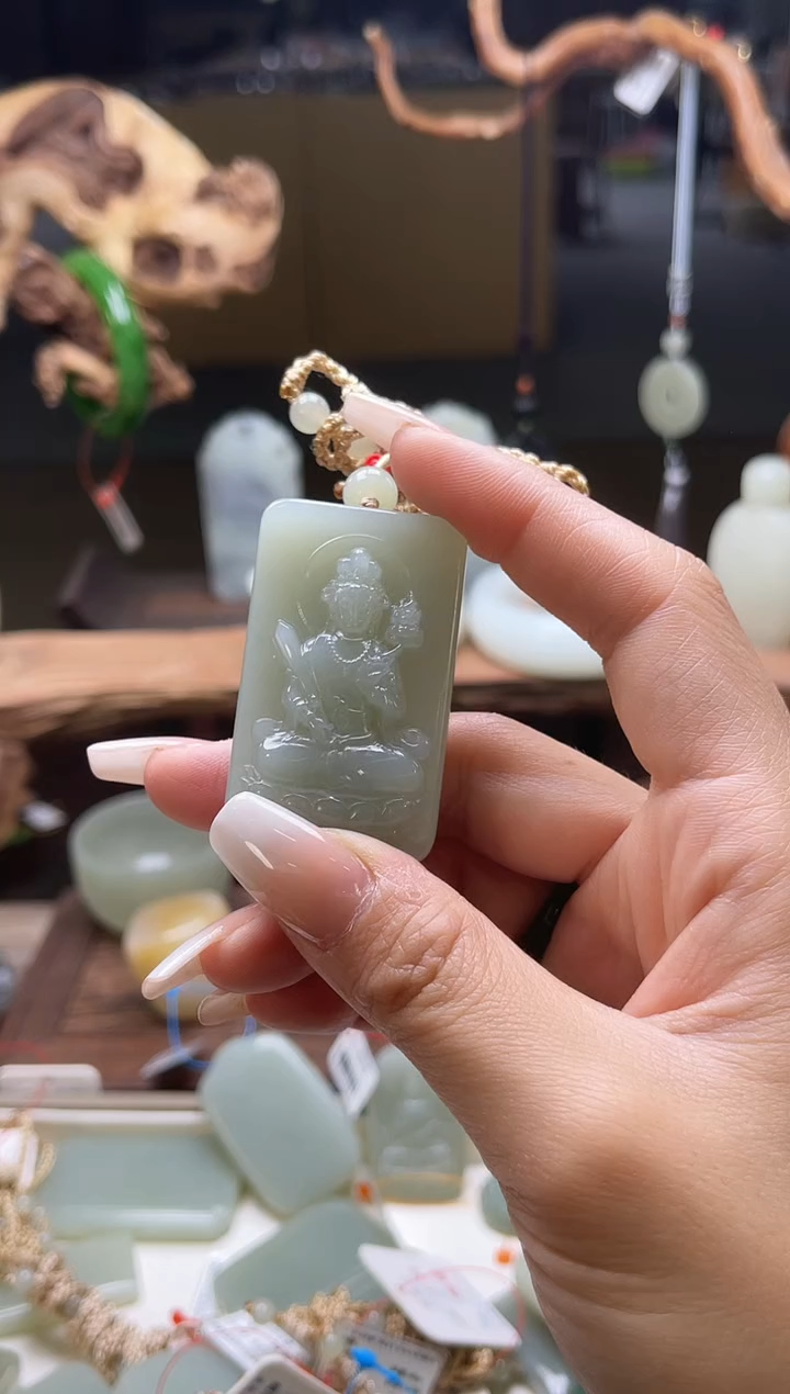 【闪购商品】和田玉吊坠未镶嵌且末青白观音无事牌9007333