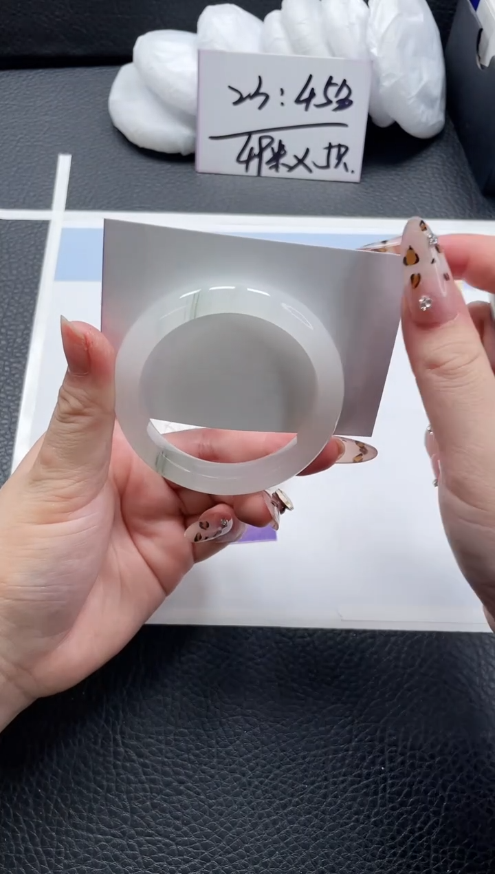 【闪购商品】石英质玉手镯未镶嵌206-53