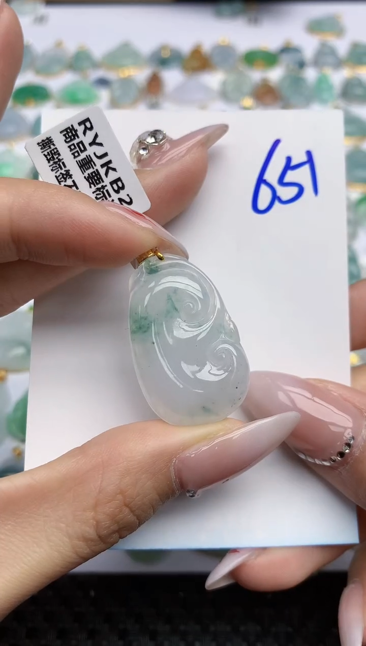 【闪购商品】翡翠颈饰18K金镶嵌天然翡翠A货