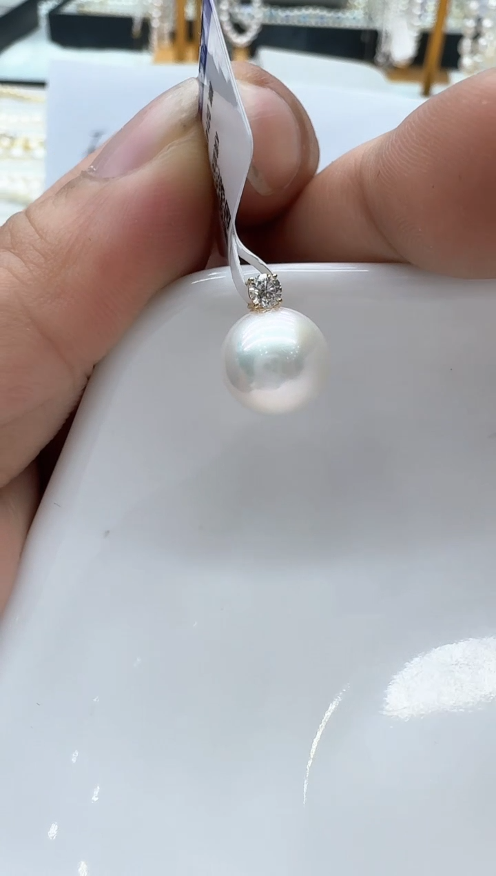 【闪购商品】淡水珍珠颈饰18K金镶嵌清货