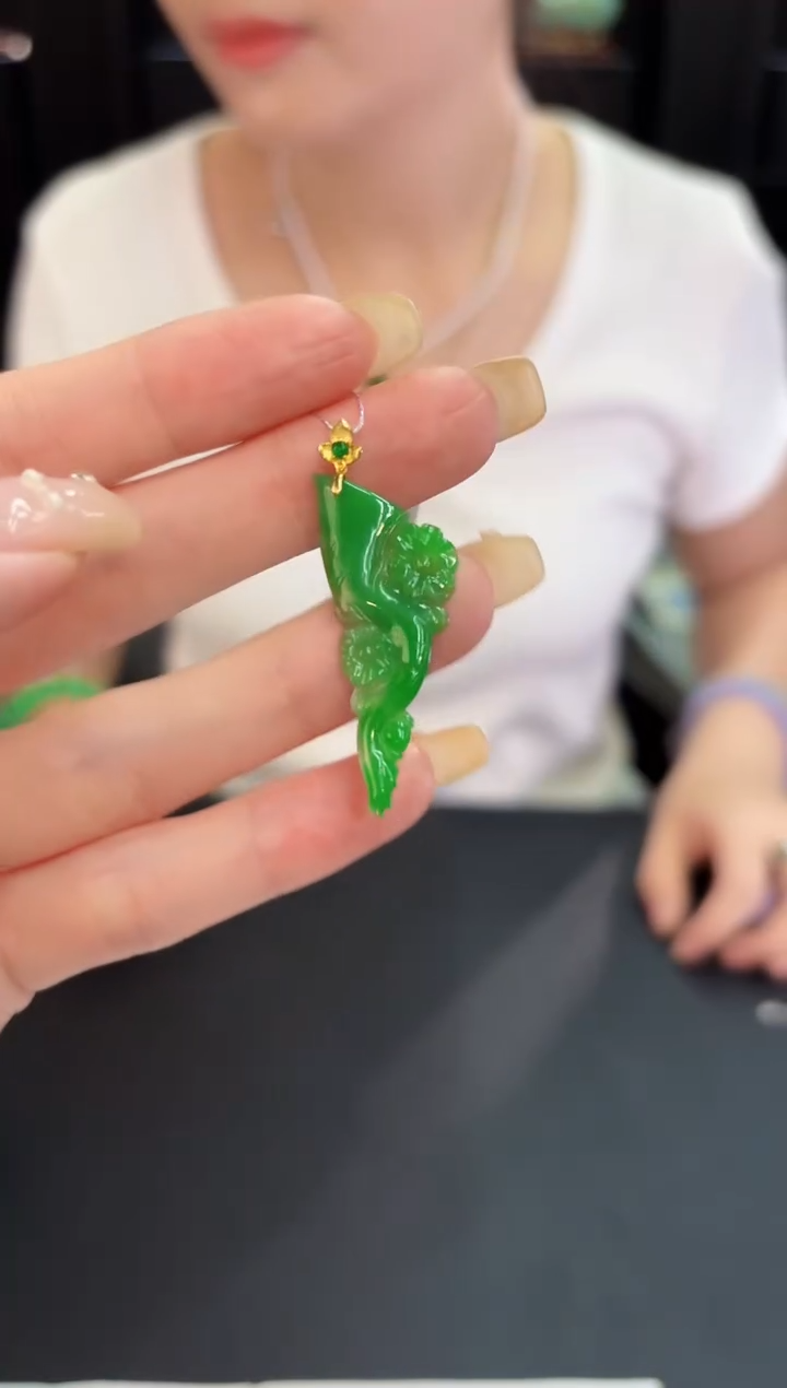 翡翠18K金镶嵌颈饰 缅料A货/支持复检/一件