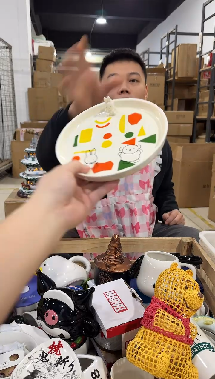 瓷片原盒几何图案米菲兔盘子