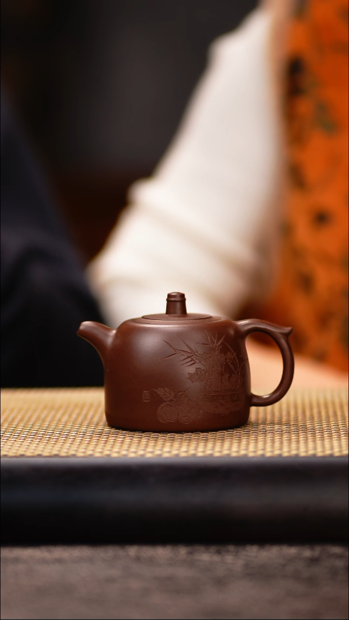 YPZQ74老紫泥 井栏（刻竹）