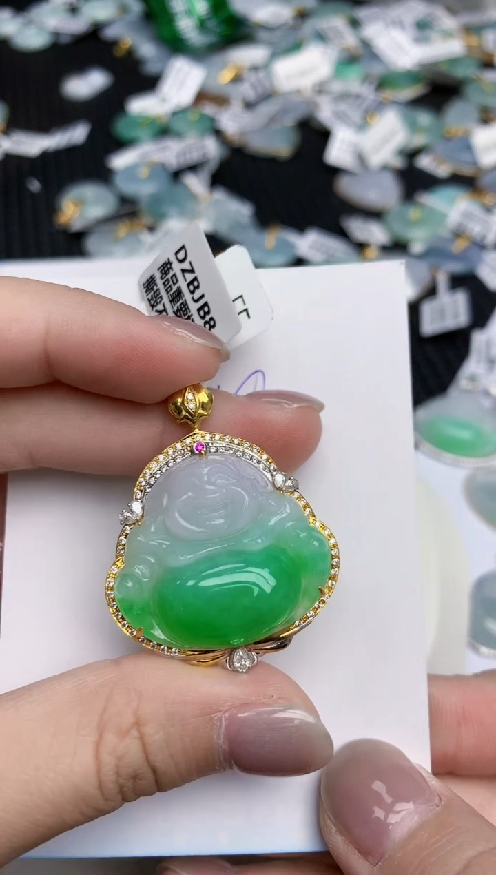 【闪购商品】翡翠颈饰18K金镶嵌天然翡翠A货