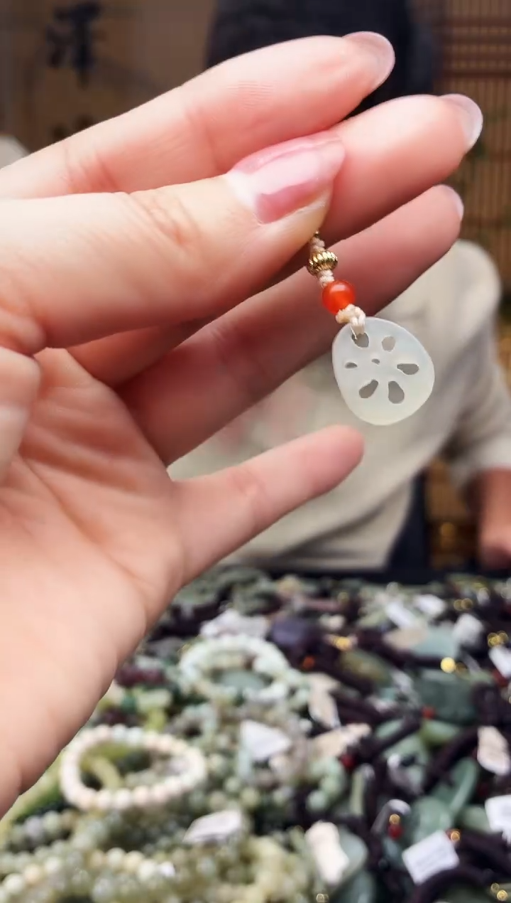 颈饰未镶嵌和田玉多样性发货，拍一发一