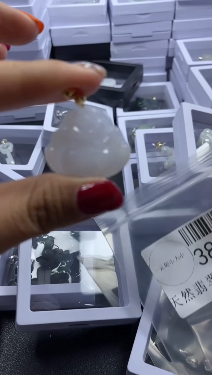 【闪购商品】翡翠吊坠(不含链)未镶嵌38819