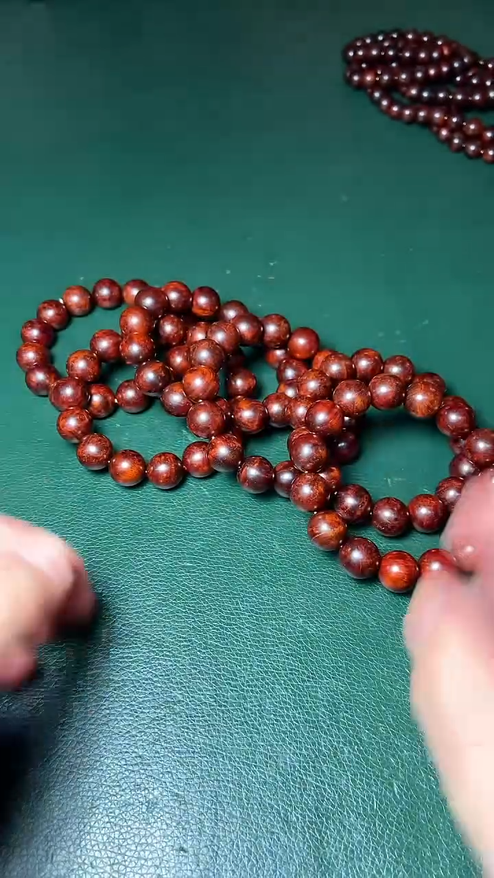 手串/手链檀香紫檀（小叶紫檀）多样性发其一