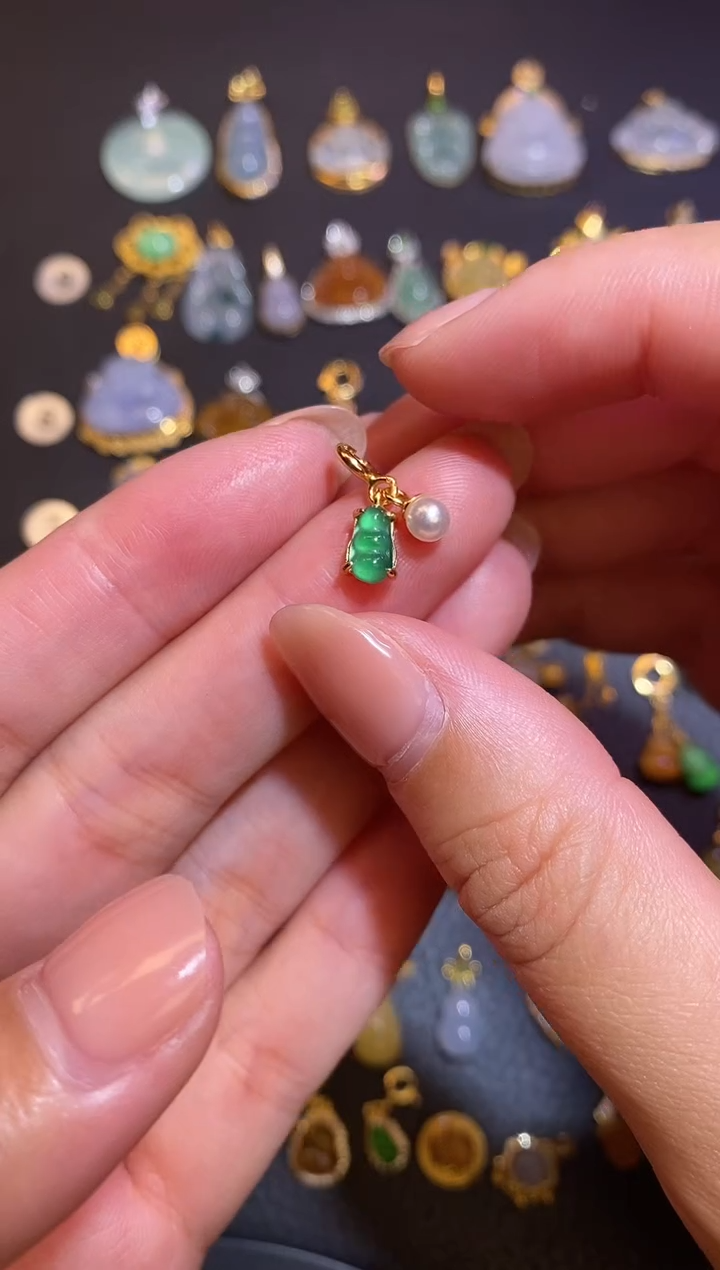 颈饰银S925镶嵌翡翠a货翡翠