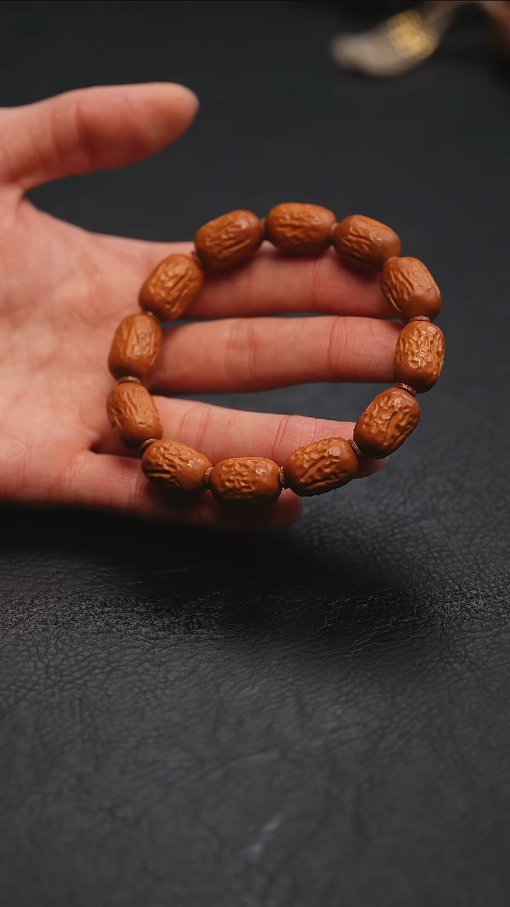 手串橄榄核苏工橄榄核