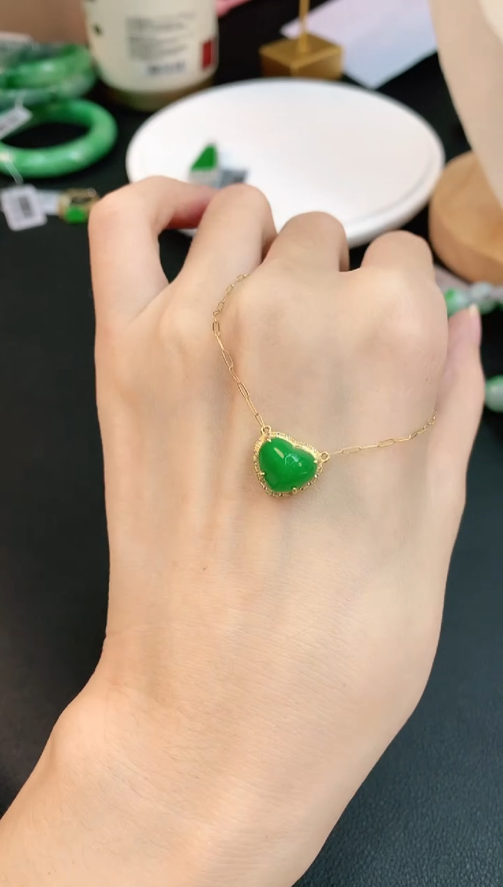 【闪购商品】翡翠颈饰18K金镶嵌赠礼盒证书 小君