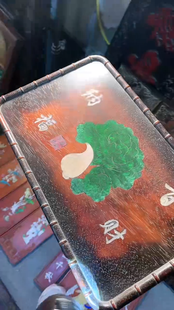 【闪购商品】非洲紫檀（红花梨）36x24cm赏盘