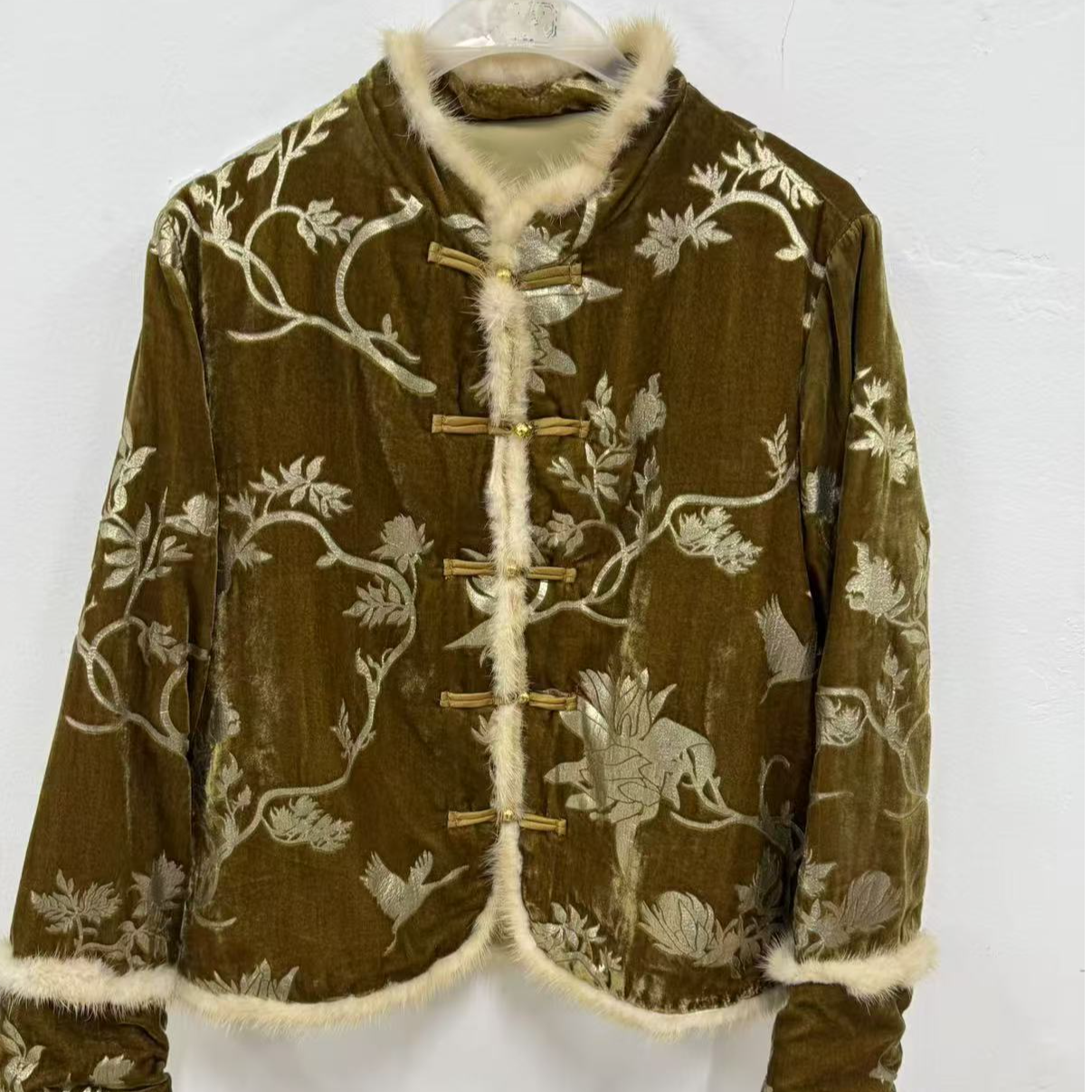 “佳人”烫金中式棉服