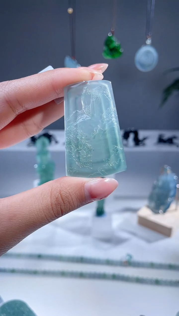 【闪购商品】翡翠颈饰未镶嵌天然A货翡翠山水牌