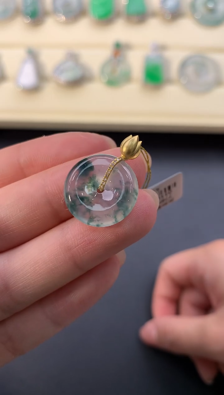 【闪购商品】翡翠颈饰18K金镶嵌W559    