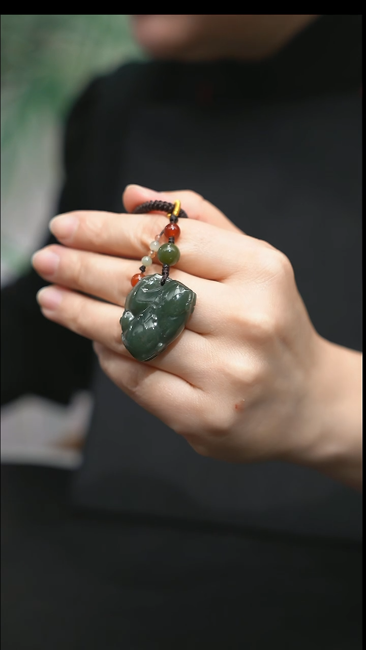 颈饰未镶嵌和田玉轻**苏马上来财