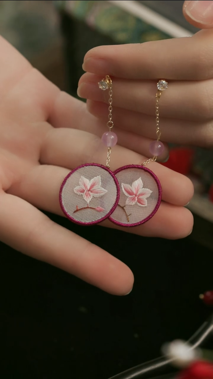 刺绣湘传礼纯手工耳饰