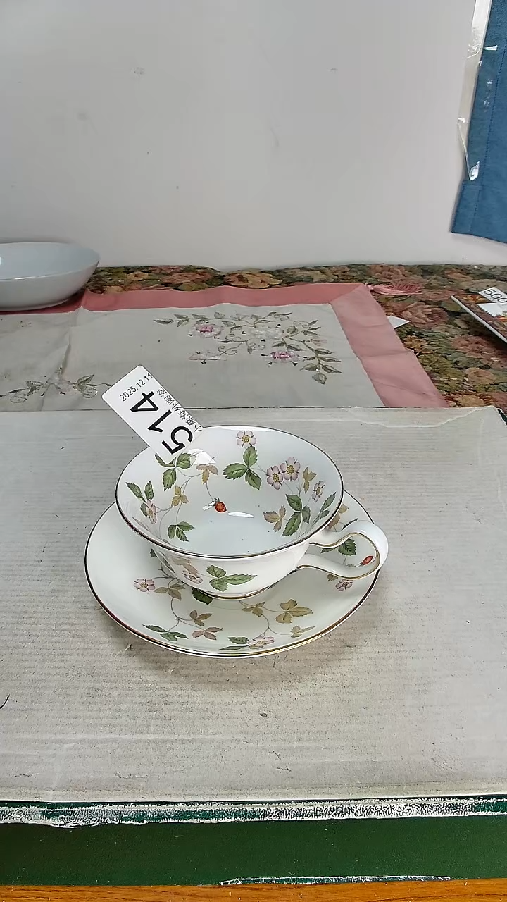 瓷片旺***?小淼海外陶瓷工艺品