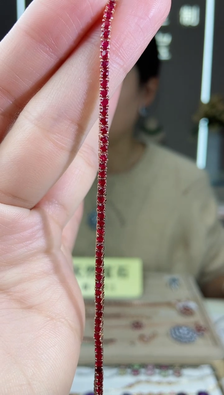 【闪购商品】红宝石手链18银S925镶嵌手链18