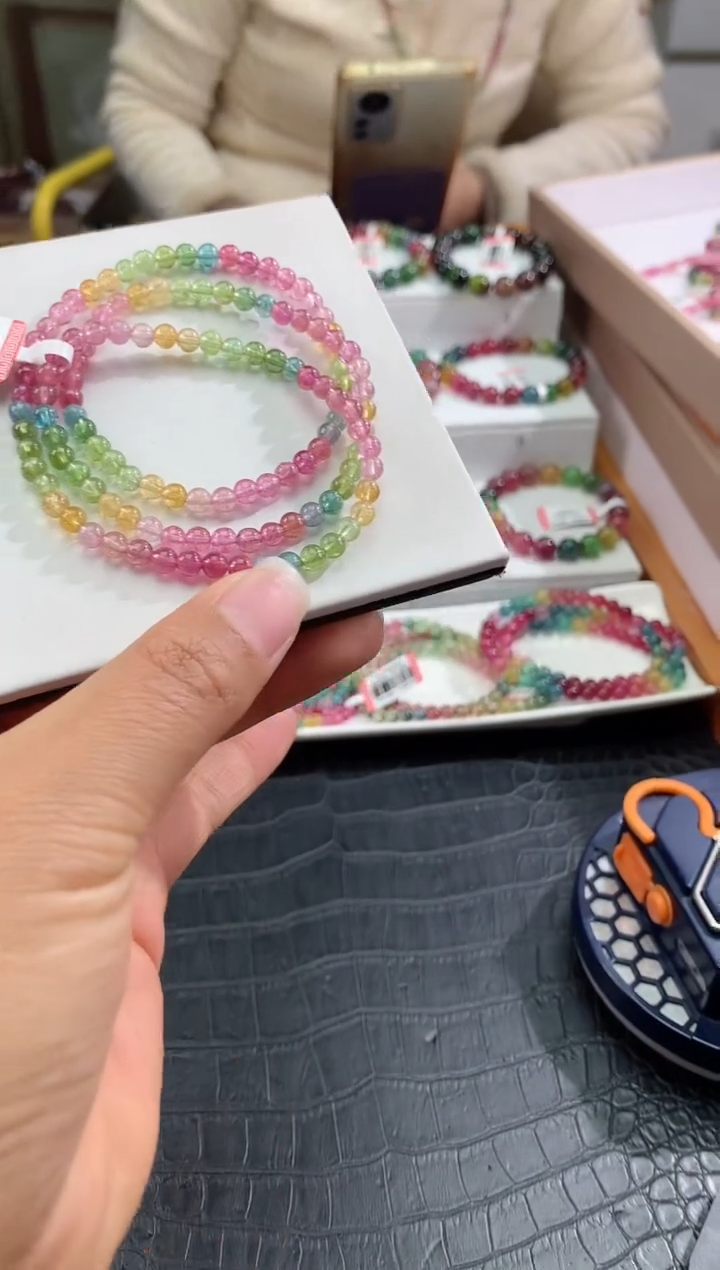 【闪购商品】碧玺手串未镶嵌多样性发一条