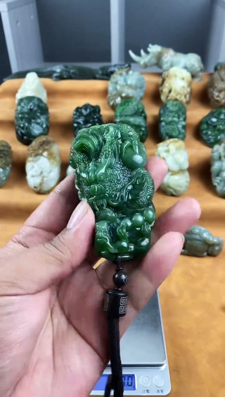 未镶嵌和田玉把件1