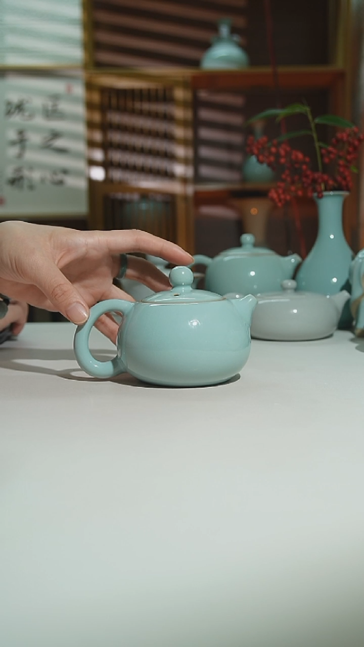天青珑匠西施壶二级0491