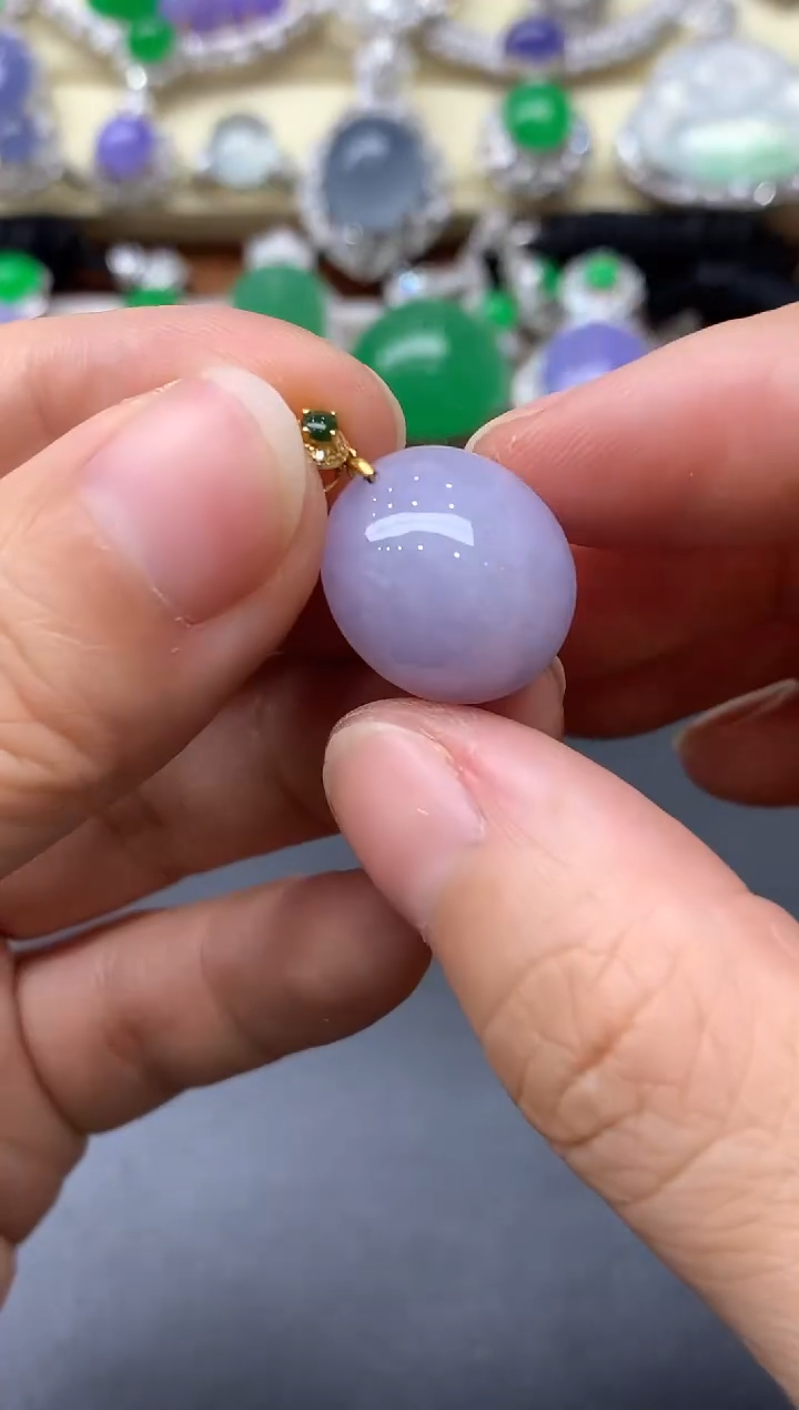 颈饰18K金镶嵌翡翠76-中国好珍宝