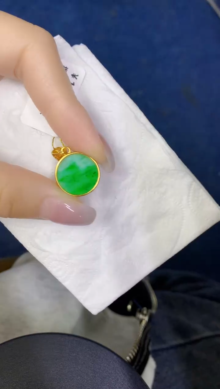 颈饰未镶嵌翡翠缅甸天然翡翠A货