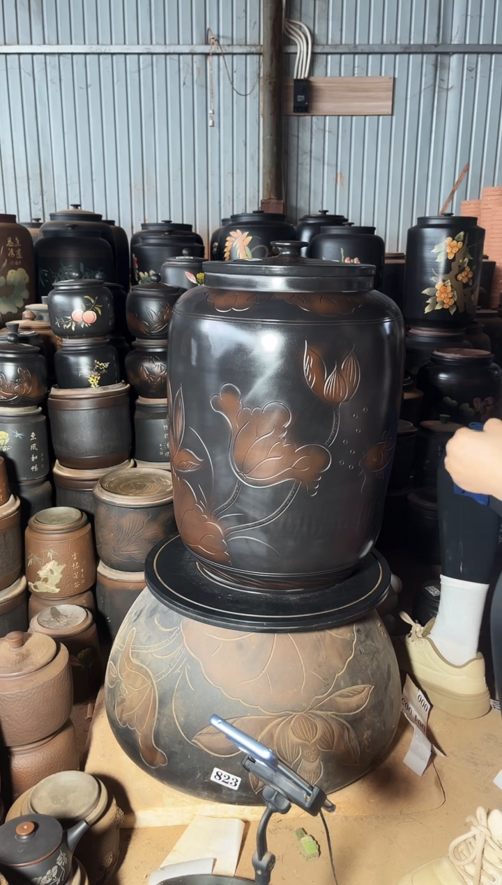 【闪购商品】壶瑕疵茶缸 817 高51cm 身上变形