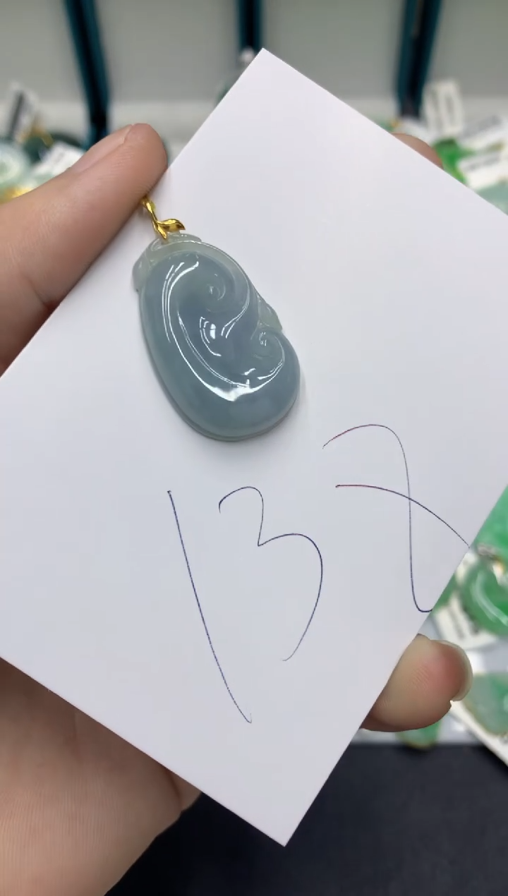 【闪购商品】翡翠颈饰18K金镶嵌翡翠