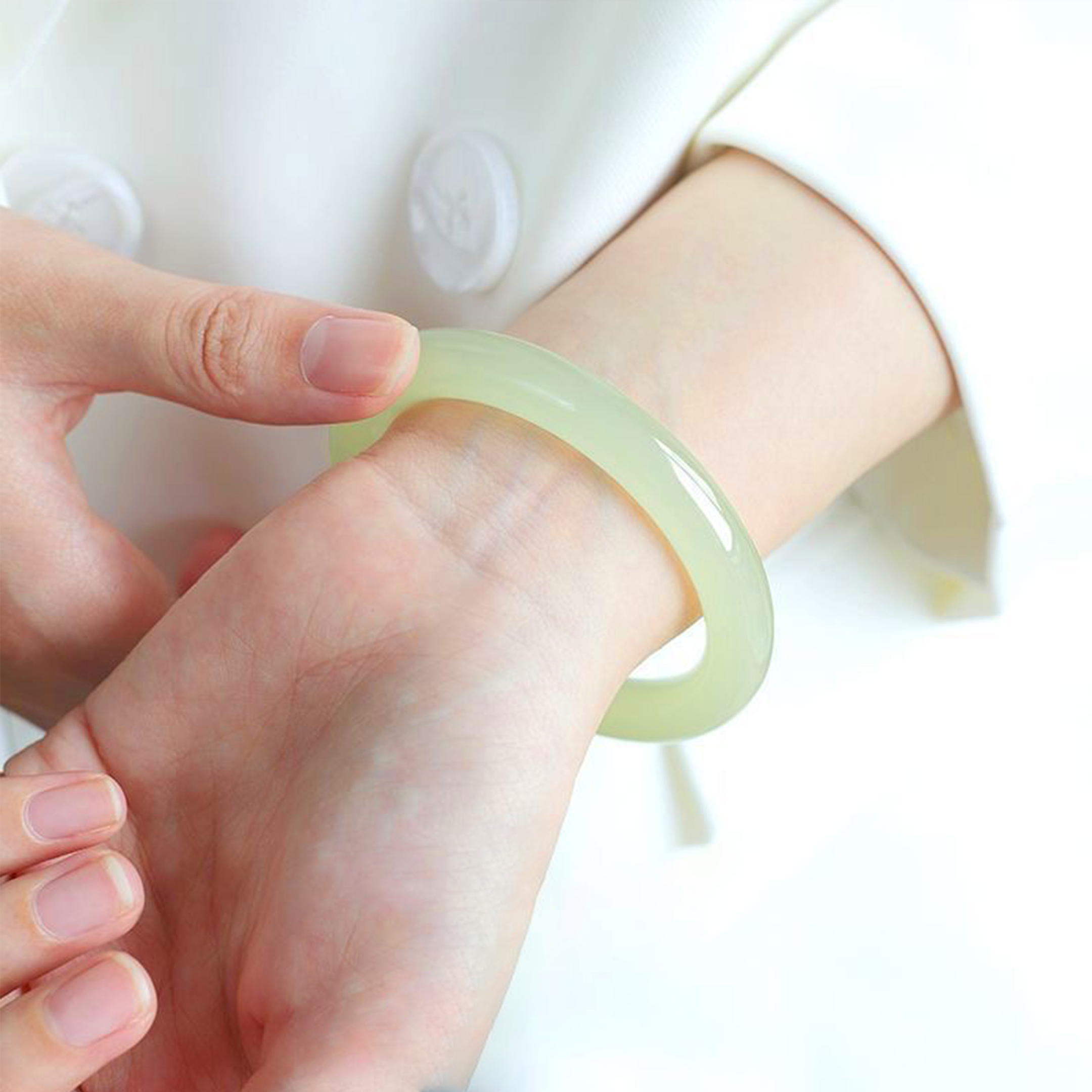 天然玉石晴水底手正圈手镯（多样性发一）