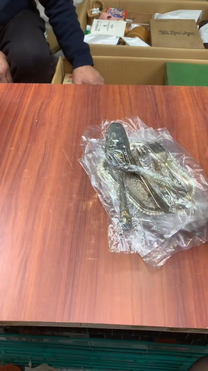 瓷片绿*晶校长家陶瓷杂项籈选