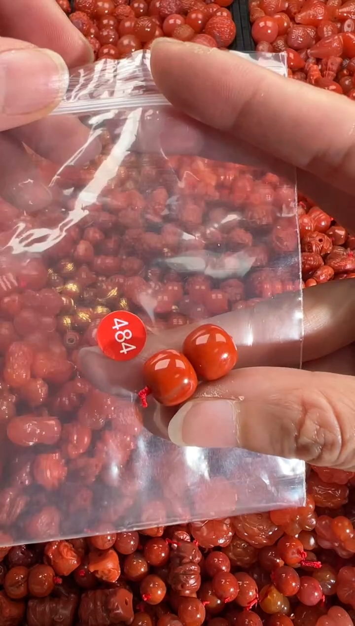 【闪购商品】南红玛瑙颈饰未镶嵌2