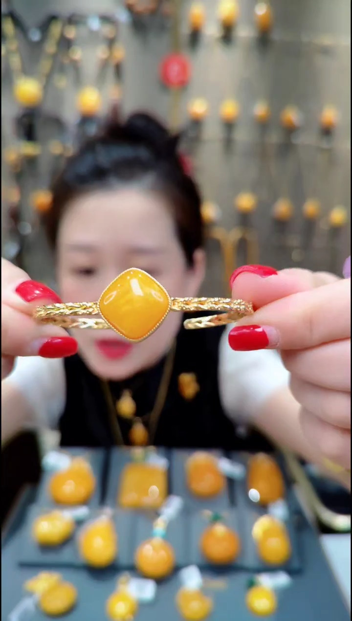 【闪购商品】蜜蜡手镯银S925镀金镶嵌H771蜜蜡手镯