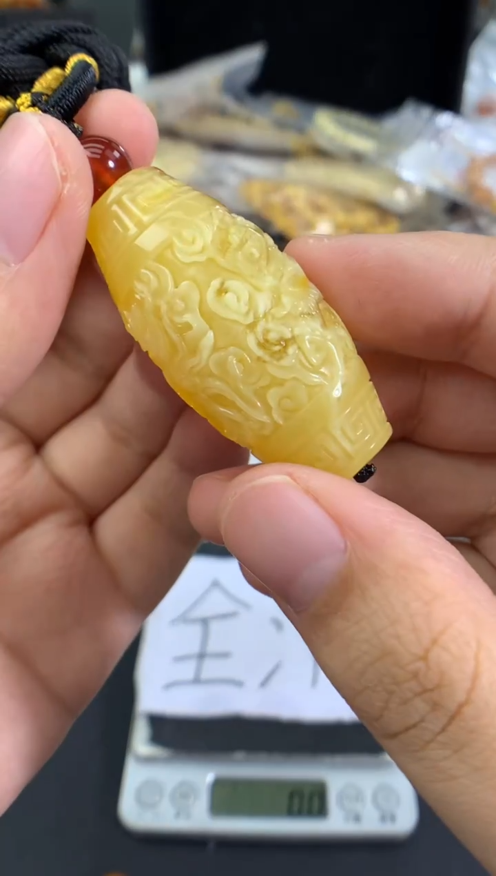 蜜蜡未镶嵌珠宝奇石1