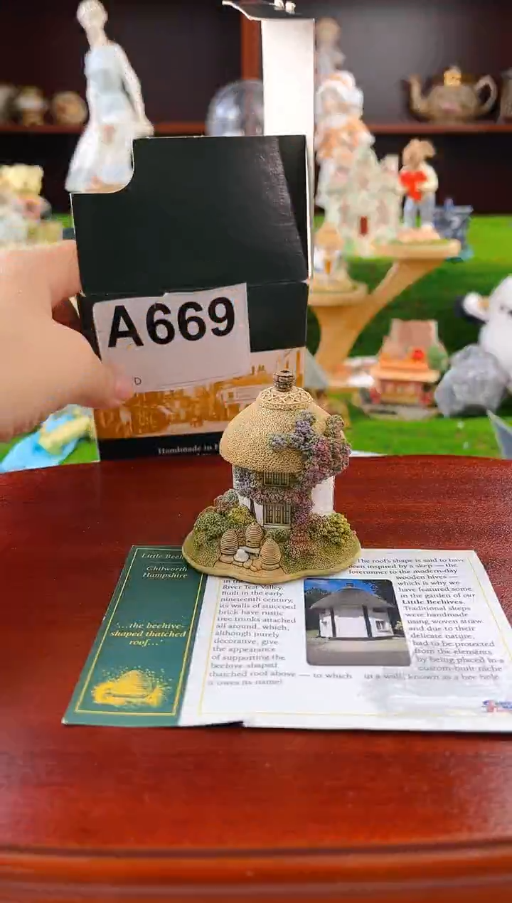 【闪购商品】紫砂茶宠中古小房子