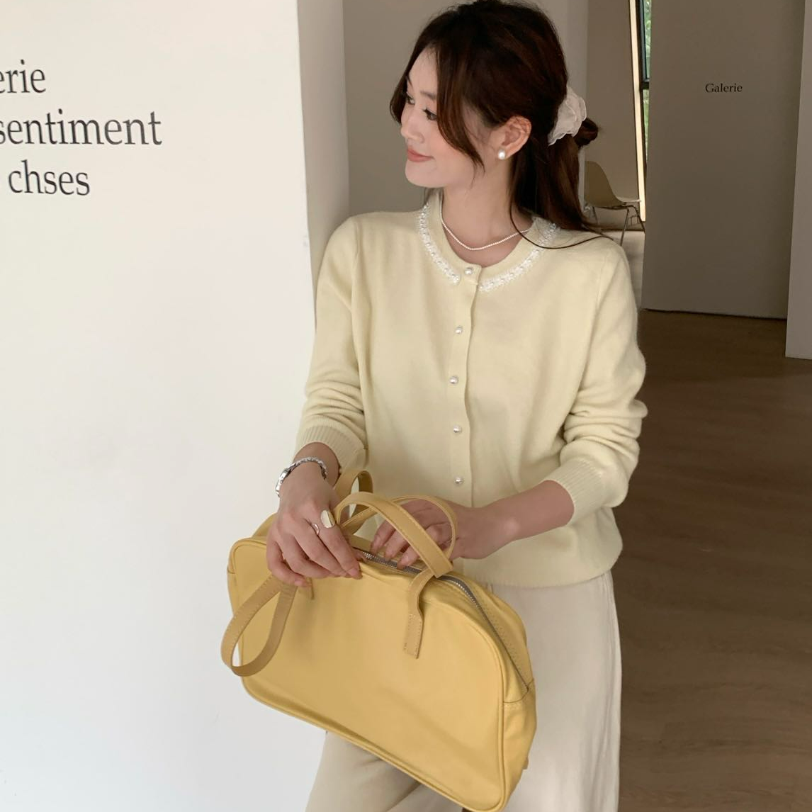 乔家女士扣子珍珠毛衣